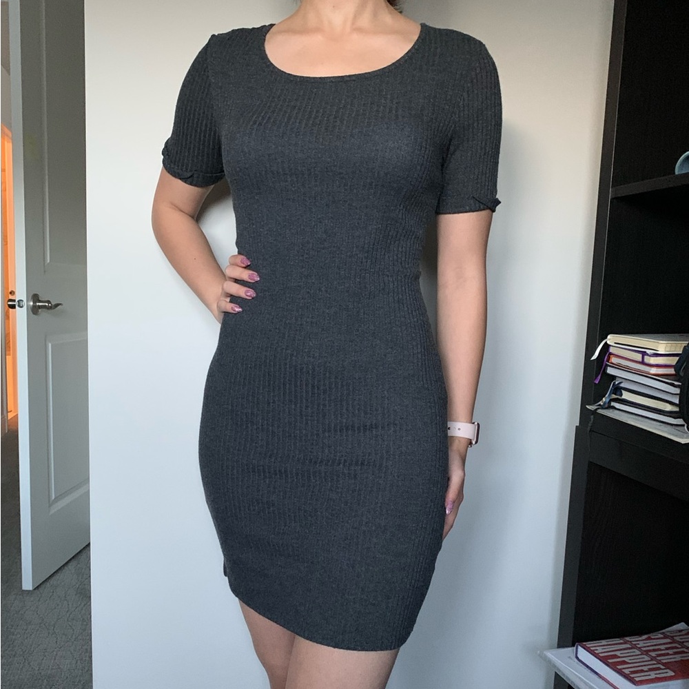 F21 (NWOT)✨GREY HEATHER RIBBED DRESS